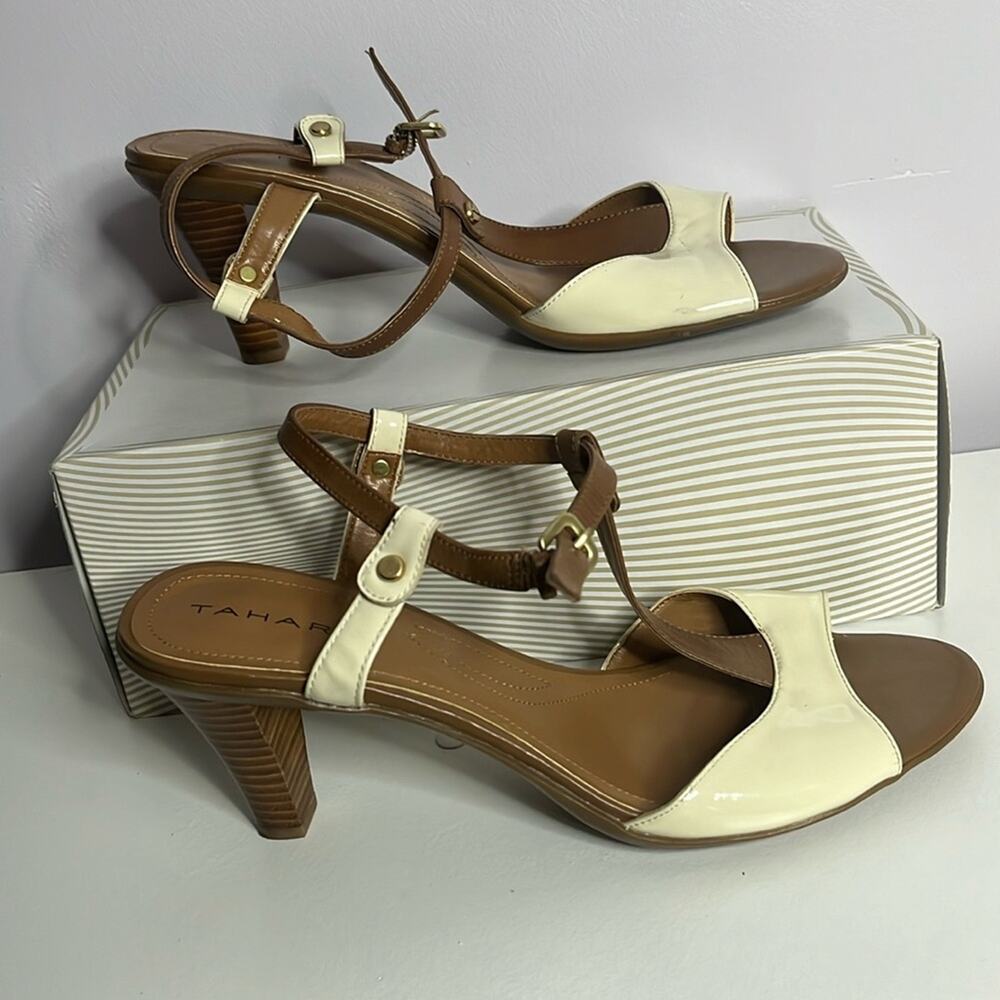 Tahari Betsy T- strap Patent Leather Sandal size 9.5 Cream and Tan GUC